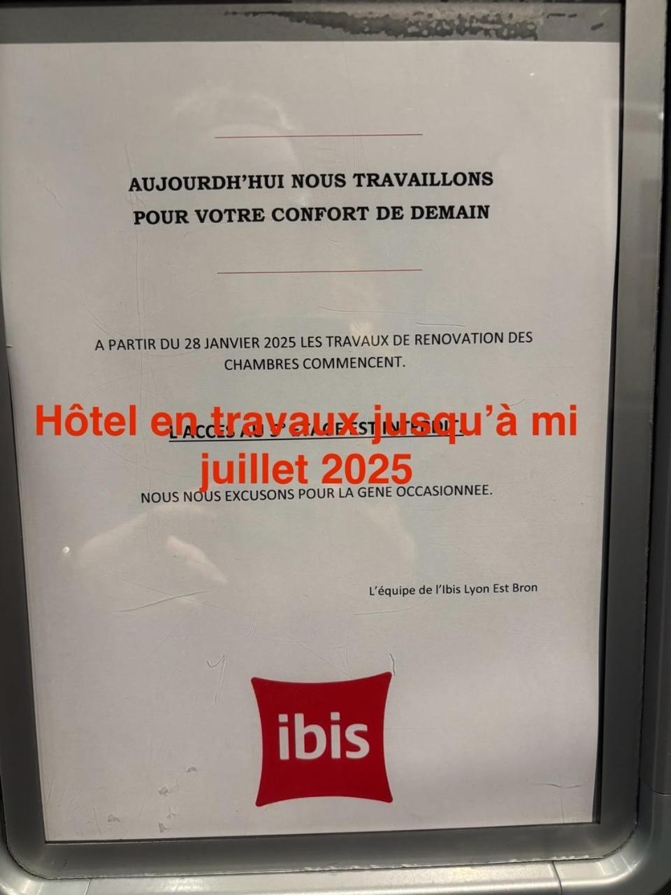 מלון Ibis Lyon Est ברון מראה חיצוני תמונה